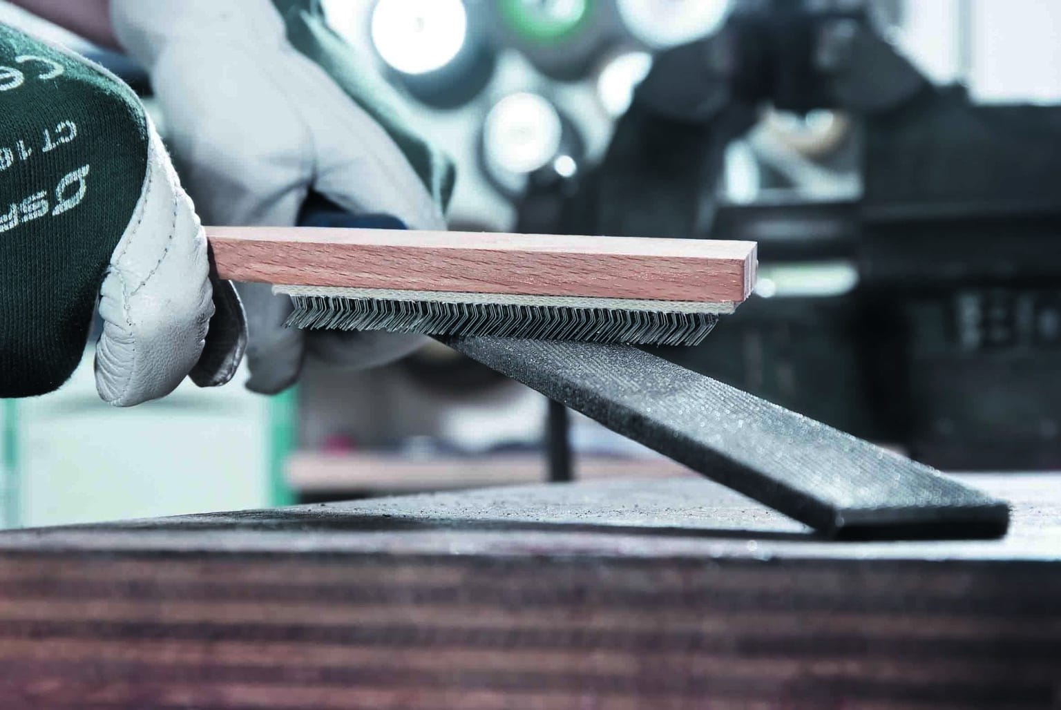 Brush for cleaning wood and metal files