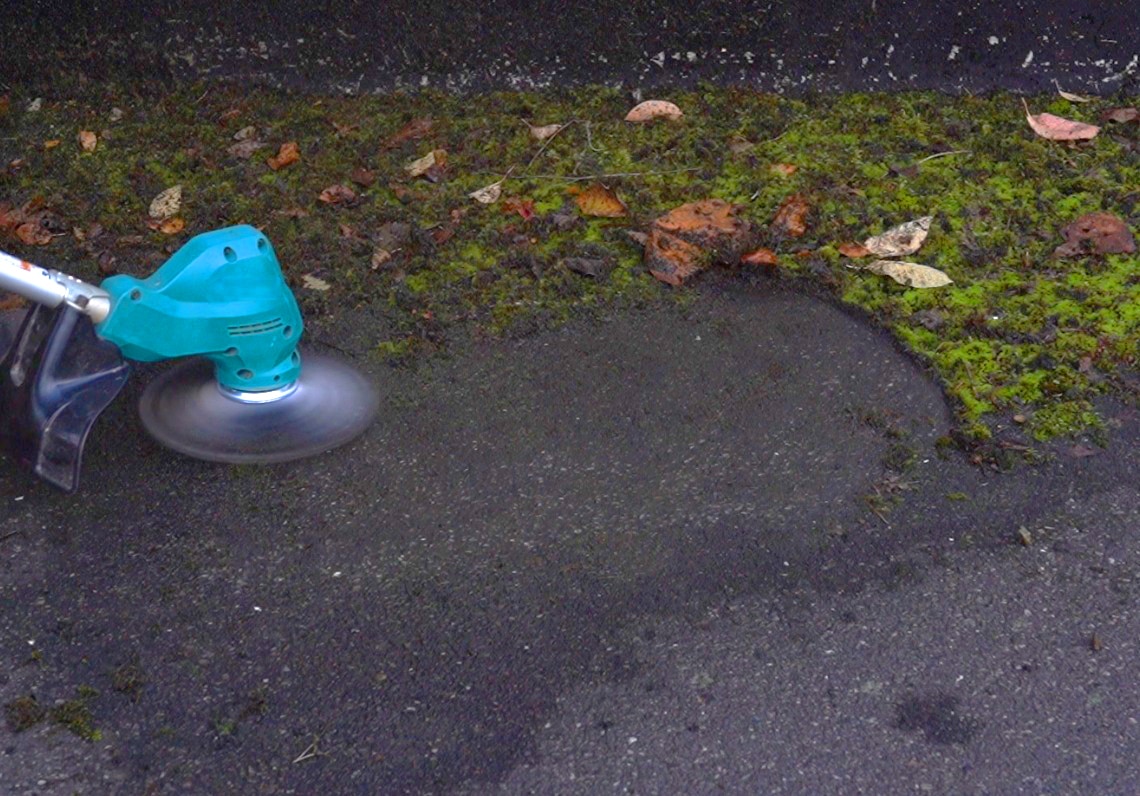 Gezopfte Kegelbürsten auf Akkusensen reinigen Flächen sehr effektiv